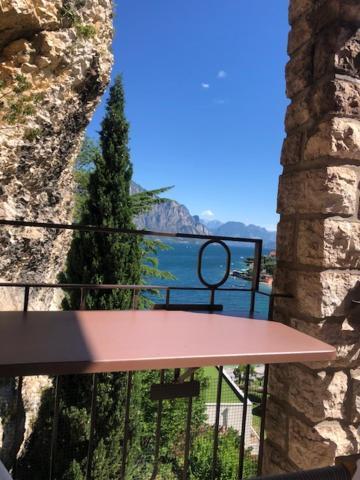 Breathtaking View. Apartment Malcesine Ngoại thất bức ảnh