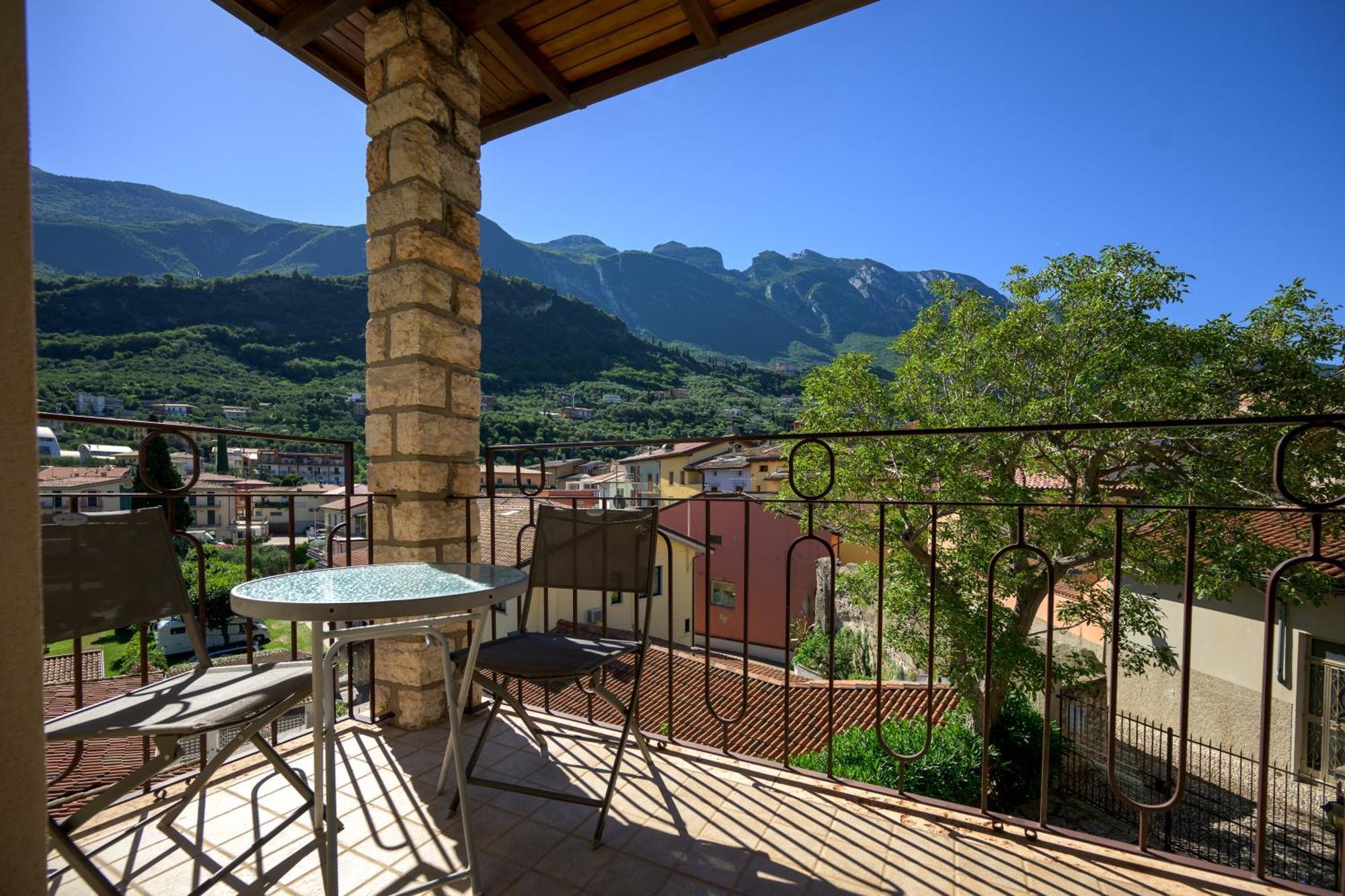 Breathtaking View. Apartment Malcesine Ngoại thất bức ảnh