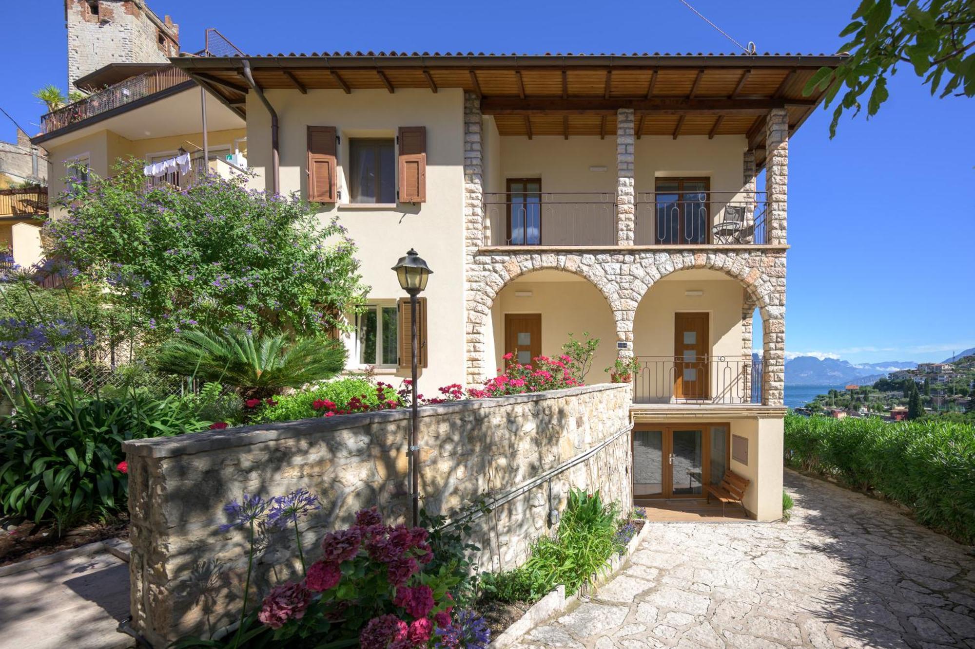Breathtaking View. Apartment Malcesine Ngoại thất bức ảnh